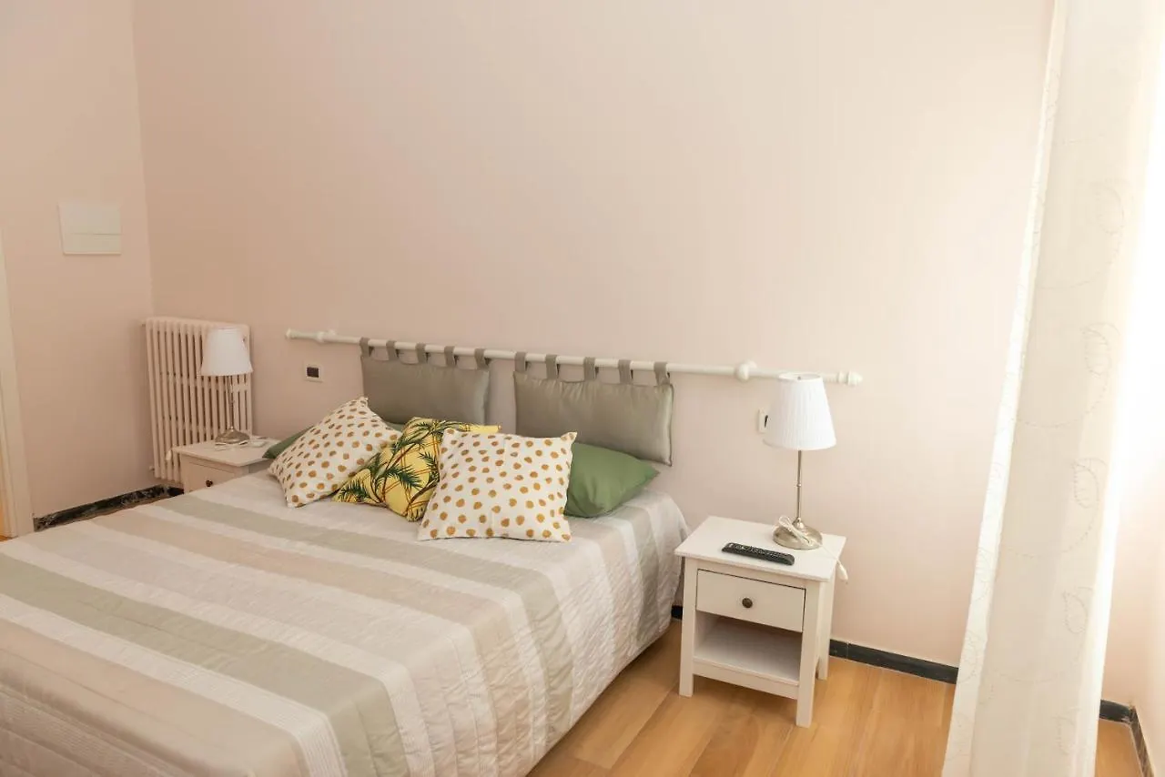 Charlotte Appartamento Con Parcheggio, 5 Terre, Vicino Stazione La Spezia Apartment