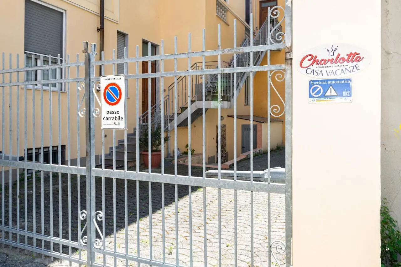 Charlotte Appartamento Con Parcheggio, 5 Terre, Vicino Stazione La Spezia Italy