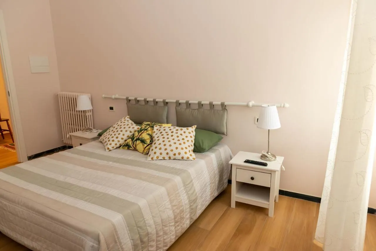 Charlotte Appartamento Con Parcheggio, 5 Terre, Vicino Stazione La Spezia Apartment