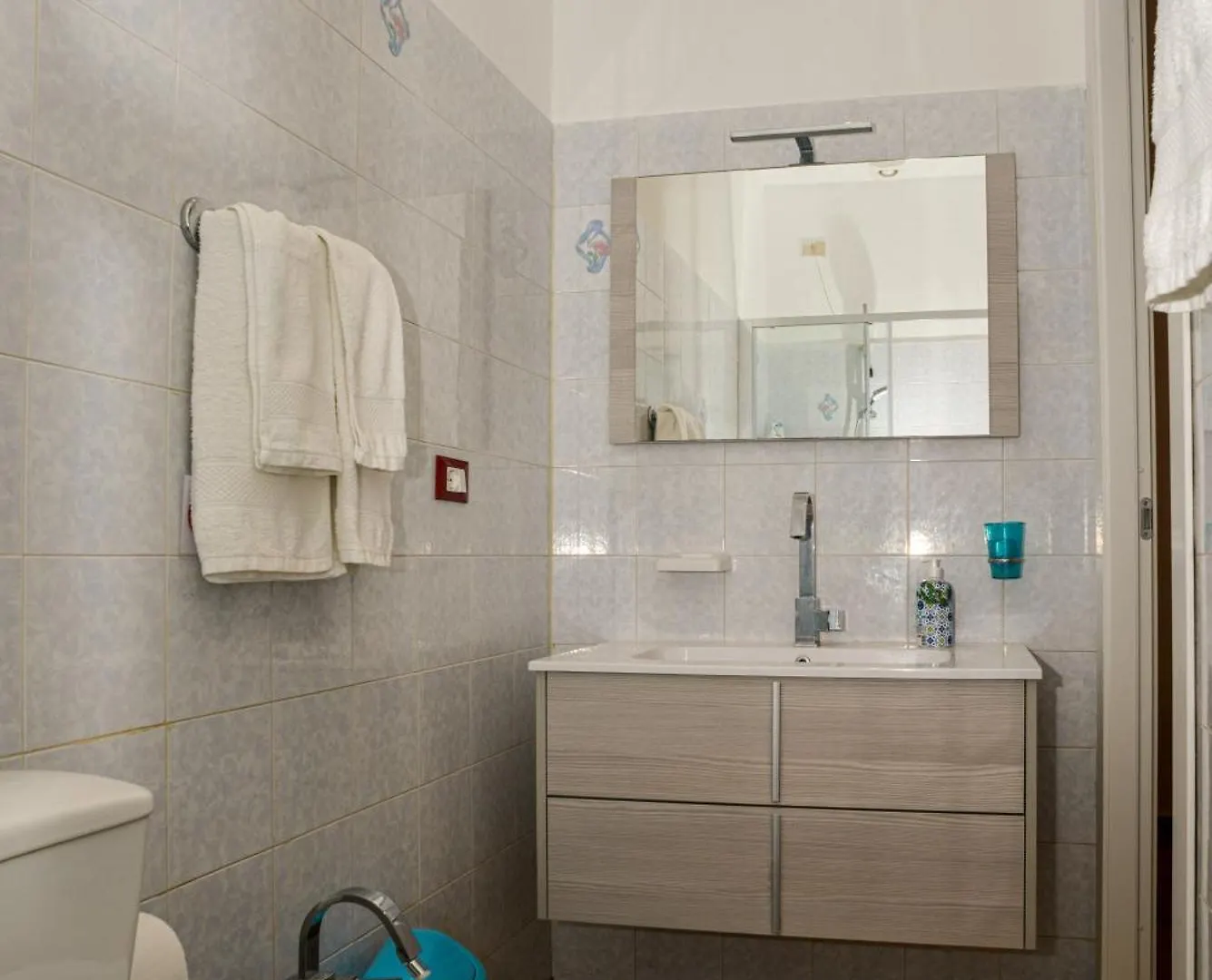 Apartment Charlotte Appartamento Con Parcheggio, 5 Terre, Vicino Stazione La Spezia Italy